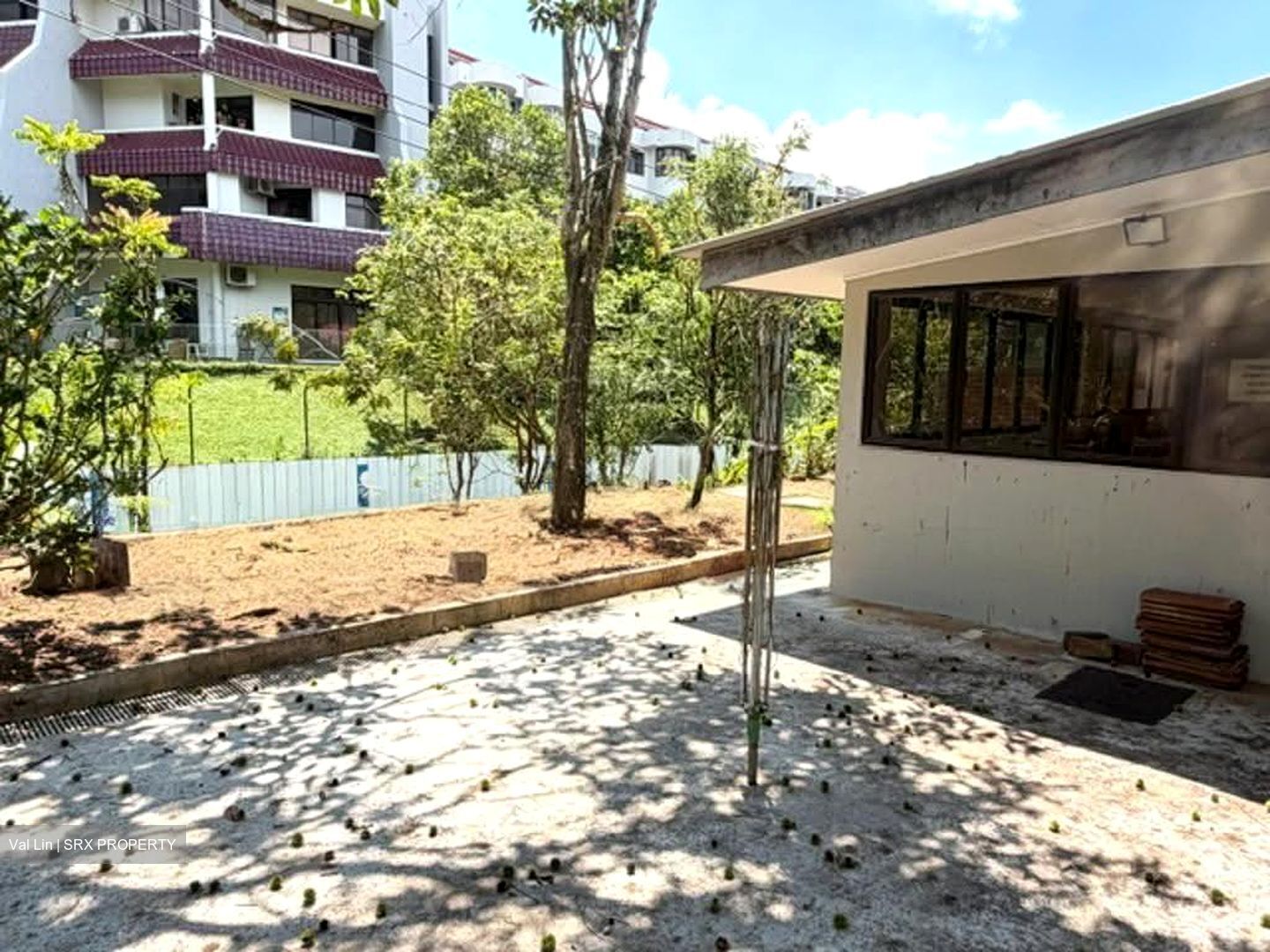 Adelphi Park Estate (D20), Terrace #611262911